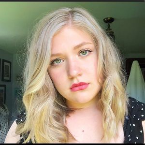 Meet your Posher, Samantha